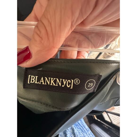 NWT Blank NYC Women's Green Vegan Leather High Rise Wide Leg Pants Size 29 - Picture 4 of 9